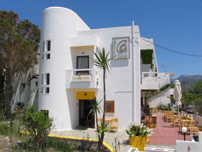 Aris Hotel